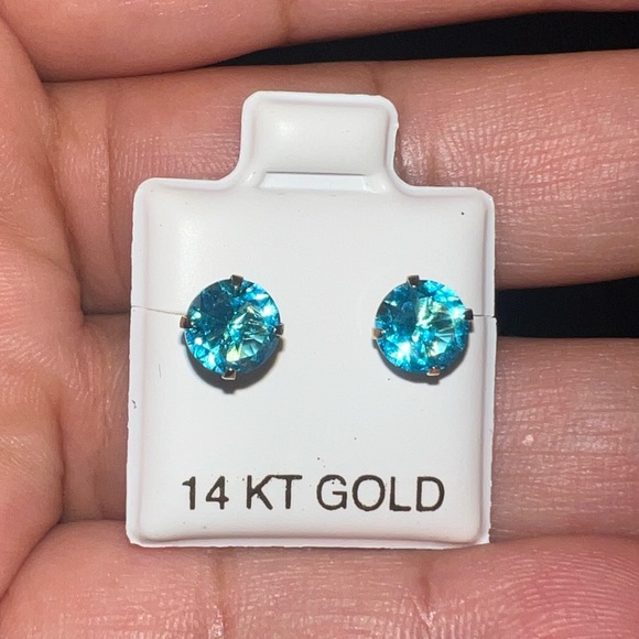 14k 7mm light blue Cz December gem Italian gold stud earrings - Picture 1 of 3